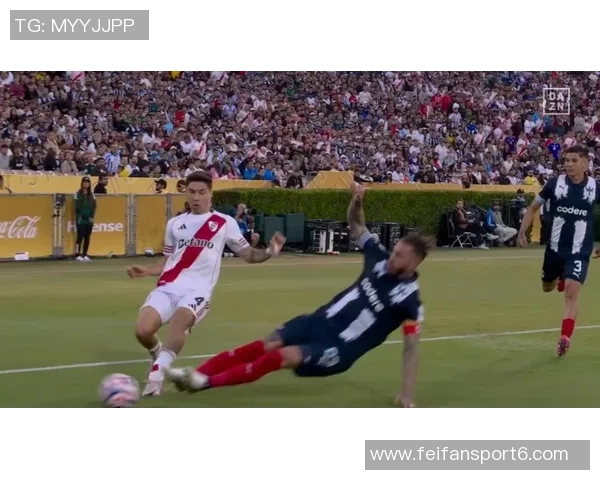 英超铲球成功率最高球员廷伯表现强势本赛季铲球30次以上成功率达895