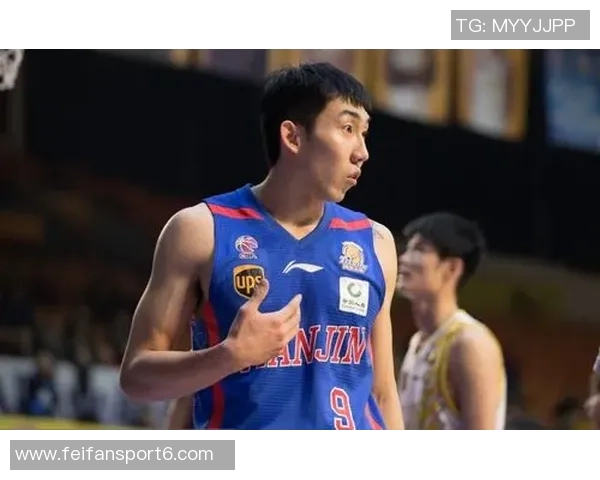 凯尔登赞米奇教练为卓越领袖全明星执教展现榜样力量