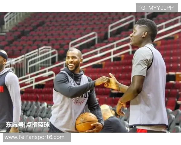 保罗职业生涯首次连续缺席比赛引发球迷热议年龄问题