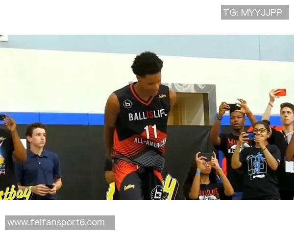 盖伊期待锡安莫兰特夏普布泽利斯墨菲共同展现扣篮大赛的精彩瞬间